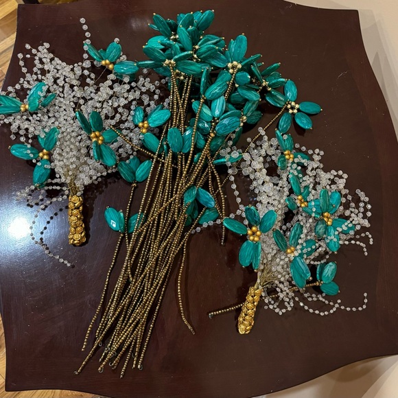 Beautiful handmade beaded flowers for vase - Picture 5 of 5